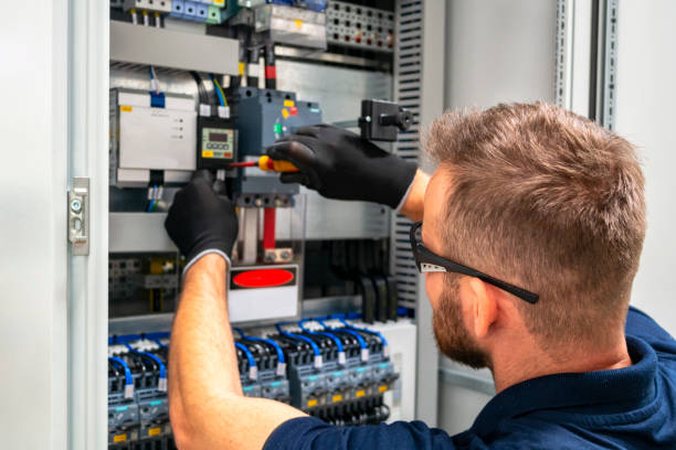 Best Affordable Emergency Electrician  in Laurel, FL